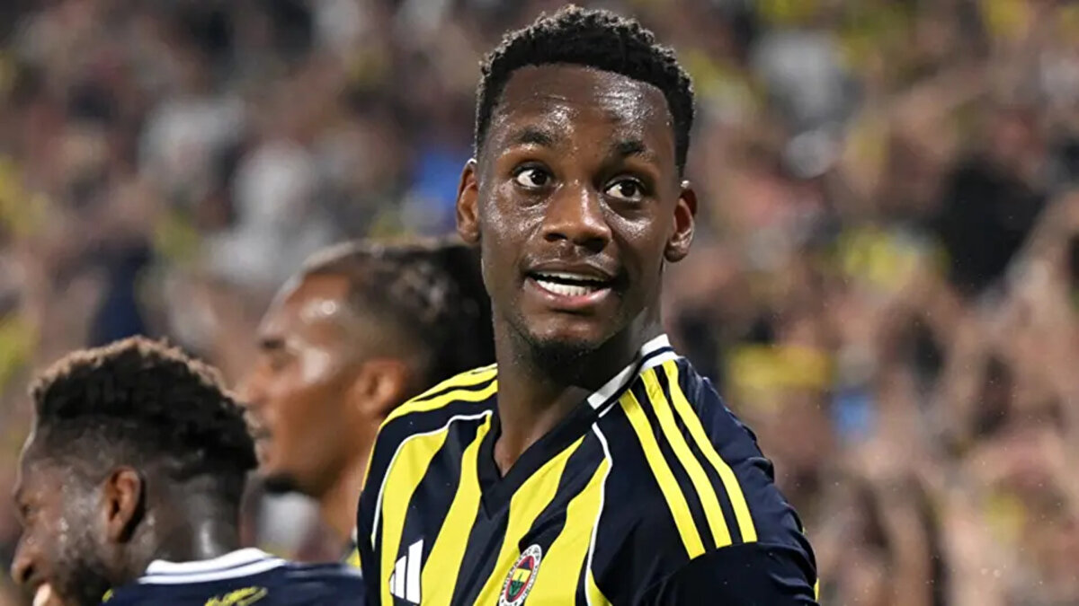 Fenerbahçe’de ise listenin ilk sırasında Jhon Duran bulunuyor. Duran, 35 milyon euroluk değeriyle Fenerbahçe’nin en değerli oyuncusu. 