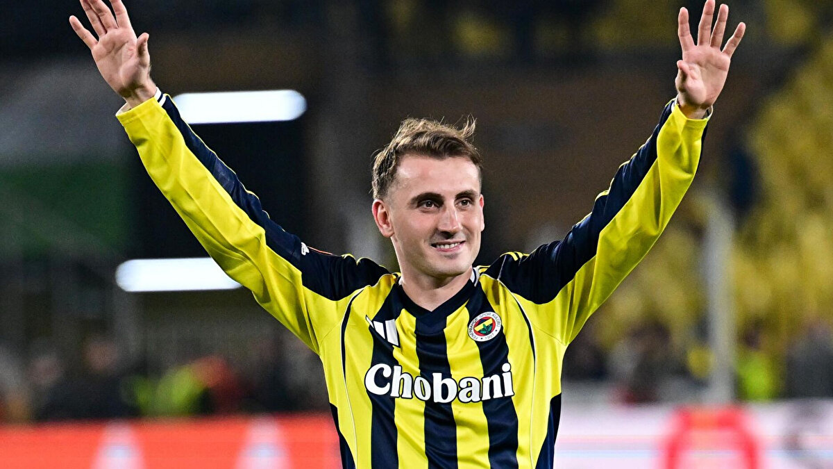 GALATASARAY'A KARŞI İLK MAÇI<br><br>Sözcü'de yer alan habere göre Fenerbahçe formasıyla Galatasaray'a karşı ilk maçına çıkacak olmanın heyecanını yaşayan Kerem, derbiye özel olarak hazırlandı. Öte yandan karşılaşma öncesi epey heyecanlı olduğu bildirildi.