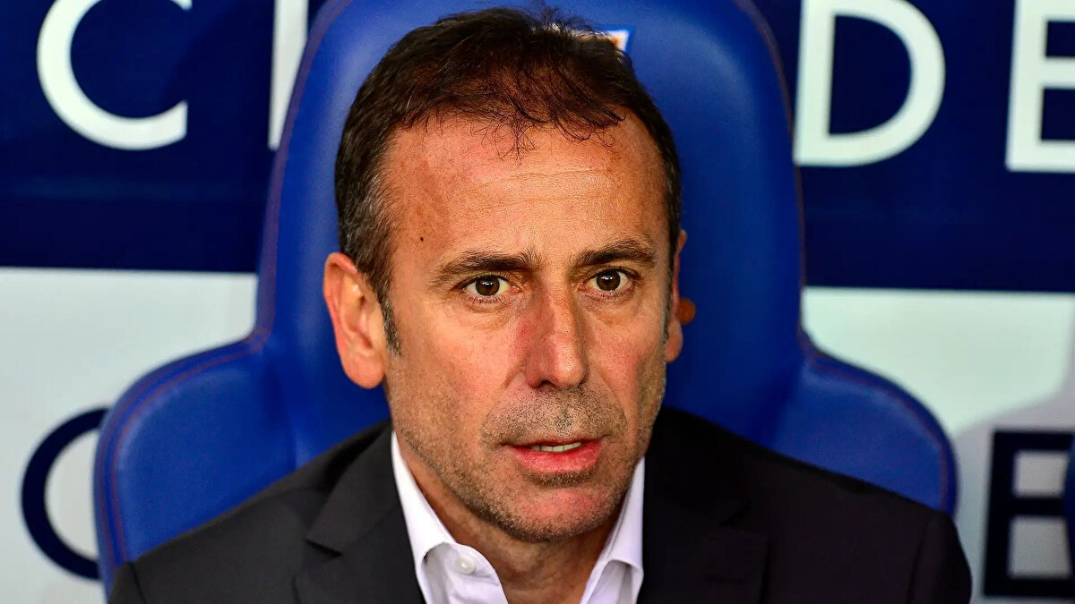 “Son günlerde hakkımda Çaykur Rizespor ile anlaştığım yönünde çıkan haberler gerçeği yansıtmamaktadır. Kamuoyunun doğru bilgilendirilmesi adına bu iddialar doğru değildir ve herhangi bir görüşmem olmamıştır. Şehrimin takımı Ç.Rizespor’a başarılar dilerim.”