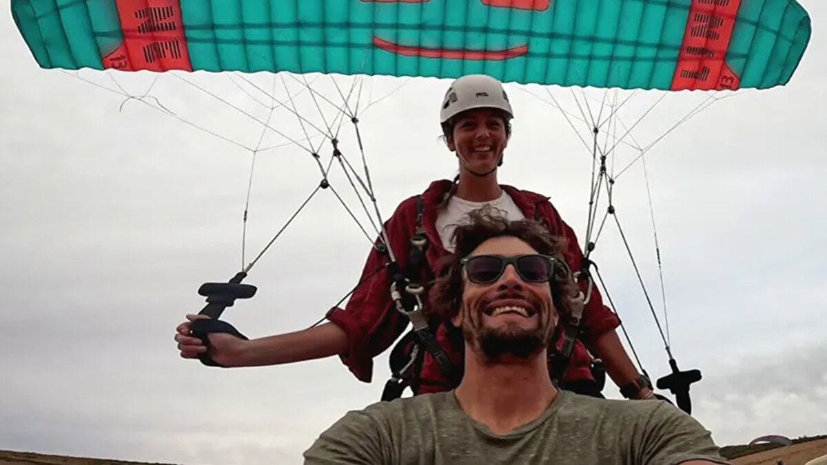 Havacılık Topluluğundan Tepkiler<br>Güney Afrika Yamaç Paraşütü ve Parakite Derneği, Wallis ailesine ve havacılık topluluğuna başsağlığı diledi. Dernek sözcüsü Louis Stanford, “Amaç, kazalardan ders çıkararak gelecekte benzer olayların önlenmesini sağlamak, suçlamak değil” ifadelerini kullandı.