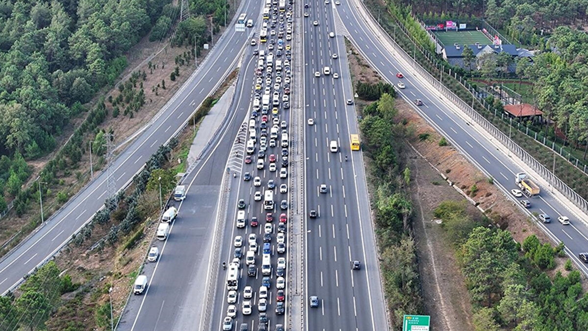 Yapılan düzenlemeyle birlikte yeni alınacak otomobilin hasarsızlık basamağı elde edilen basamak neyse onun üzerinden yapılacak. Örnek vermek gerekirse 8'nci basamaktayken bir yeni bir araç daha aldınız ve alacağınız araç için yapacağınız trafik sigortası 4'üncü basamak yerine 8'inci basamaktan başlayacak.