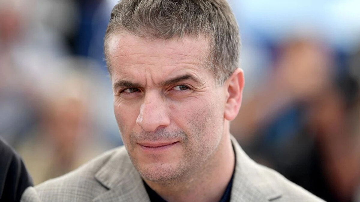 2013 yılında Düğün Dernek filmindeki Çetin karakteri ile hafızalarda yer eden oyuncu, sonraki yıllarda da birçok başarılı projeye imza attı.