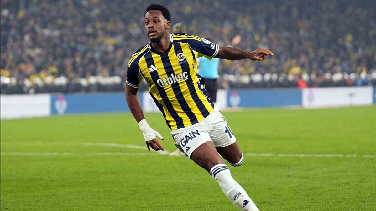 DERBİLERİN ADAMI JHON DURAN<br><br>Beşiktaş maçında da takımına 3 puanı getiren Jhon Duran, dün akşam da Galatasaray'a attığı golle Fenerbahçe'ye adeta hayat öpücüğü verdi. 21 yaşındaki Kolombiyalı yıldız, bu sezon 5 lig maçında 2 gol ve 2 asist katkısı yaptı.