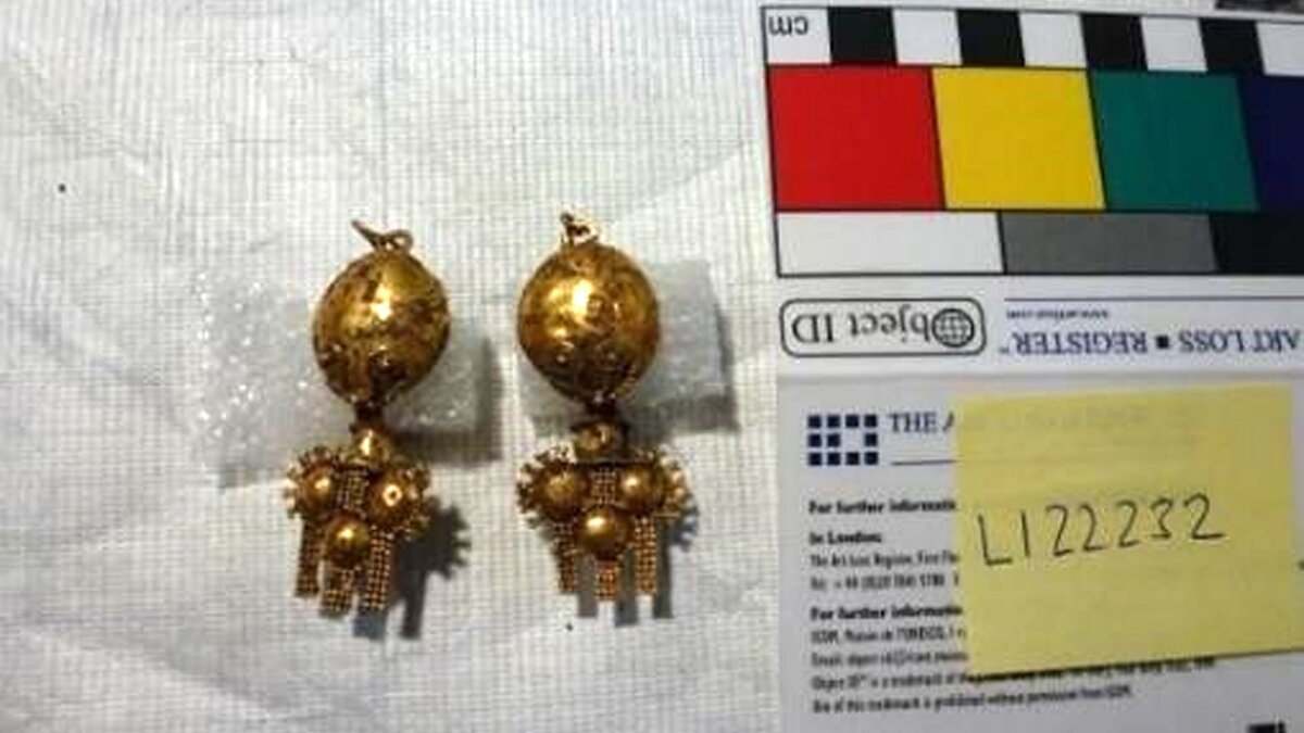 Kültür ve Turizm Bakanlığı Kültür Varlıkları ve Müzeler Genel Müdürlüğü, kaçakçılık yoluyla yurt dışına çıkarılan tarihi eserlerin peşini bırakmıyor. Bu yıl 110 eser, Bakanlık bünyesindeki kültür varlığı kaçakçılığıyla mücadele ekiplerinin çalışmaları sonucu Türkiye’ye getirildi. 1980’den bu yana yurt dışına kaçırılan toplam 26 bin 761 eser, çeşitli ülkelerden geri alındı.