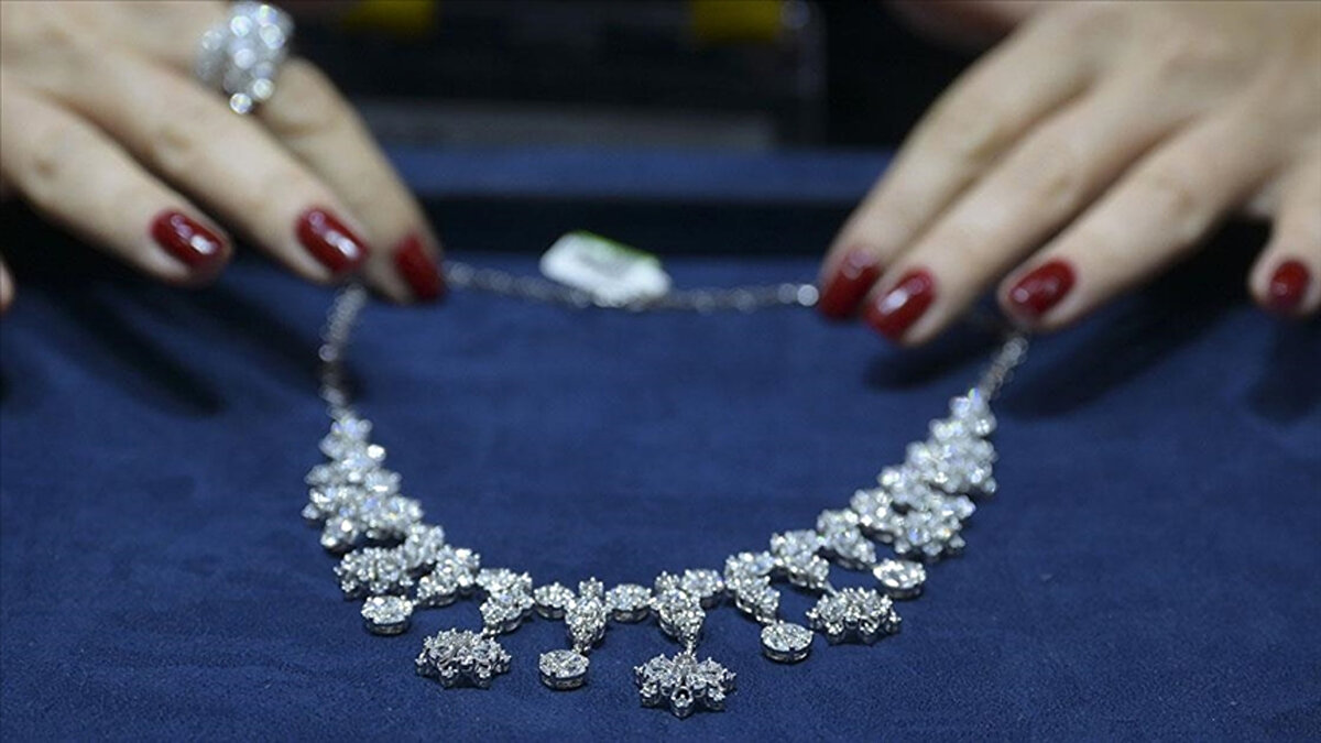 Şirketin varlıklarının 100 milyon ila 500 milyon dolar arasında kaldığı belirtilirken, toplam borcunun ise 500 milyon ila 1 milyar dolar seviyesine ulaştığı iddia edildi. Bu devasa borç yükü, şirketin ayakta kalmasını imkansız hale getirdi.