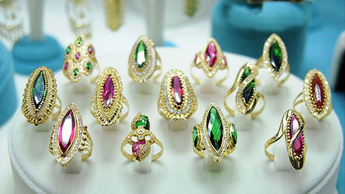 Şirket kurucusunun adının karıştığı dolandırıcılık iddiaları, markanın sonunu getirdi. 