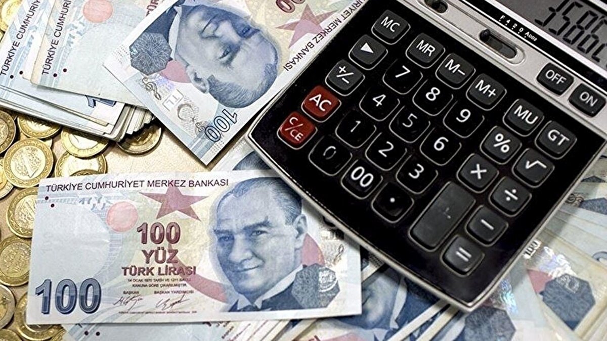 Türkiye’de 2026 yılı asgari ücret belirleme süreci yaklaşırken, Çalışma ve Sosyal Güvenlik Bakanlığı komisyon yapısında önemli bir değişiklik için hazırlık yapıyor. Bakan Vedat Işıkhan, Asgari Ücret Tespit Komisyonu’nun kısa süre içinde toplanacağını açıkladı ve tüm tarafların masada yer almasını istediklerini belirtti.