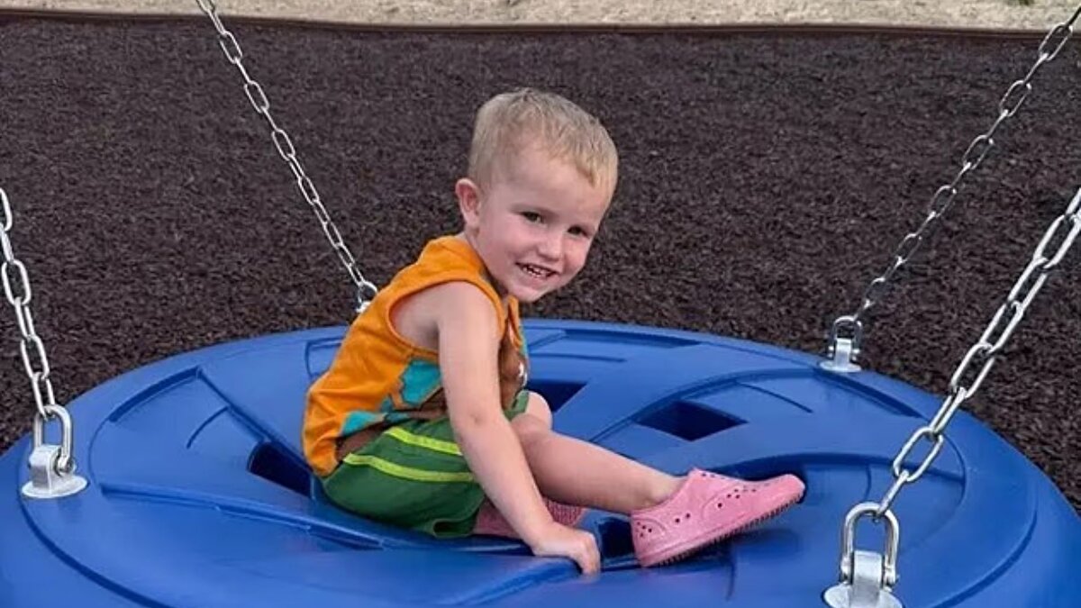 WOODTV’nin elde ettiği mahkeme belgelerine göre, Whitehead 25 Kasım’da polisle görüştüğünde hem Ryleigh’i hem de Leonard’ı öldürdüğünü itiraf etti. Anneliğin getirdiği stresi gerekçe göstererek, kızını defalarca poşetle boğduğunu kabul etti. Polis, Ryleigh’in sık sık hastaneye kaldırılmasının, aslında Whitehead’in çocuk üzerinde uyguladığı boğma girişimlerinin sonucu olduğuna inanıyor.