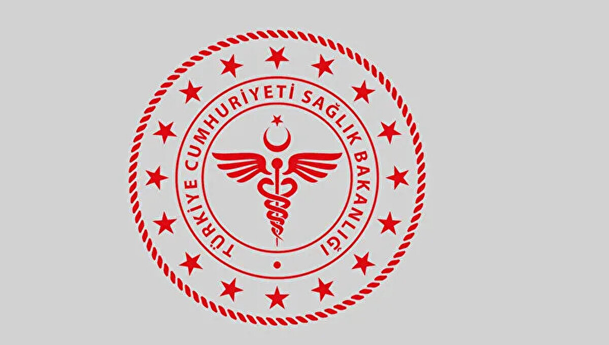 İşte Kadro ve Branş Dağılımı<br>Yayımlanan karara göre, istihdam edilecek 26 bin 673 kişilik kadronun büyük çoğunluğunu hekimler oluşturuyor. Sağlık hizmetlerinin aksamadan sürdürülebilmesi için belirlenen kontenjanlar şu şekildedir:<br><br>Uzman Tabip: 22.983 kişi<br><br>Tabip: 3.652 kişi<br><br>Sağlık Memuru: 25 kişi<br><br>Ebe: 9 kişi<br><br>Hemşire: 2 kişi<br><br>Diyetisyen: 1 kişi<br><br>Sağlık Teknikeri: 1 kişi<br><br>Bu veriler ışığında, alımların sayısal ağırlığının yataklı tedavi kurumlarında görev yapacak uzman hekimlere verildiği görülmektedir.