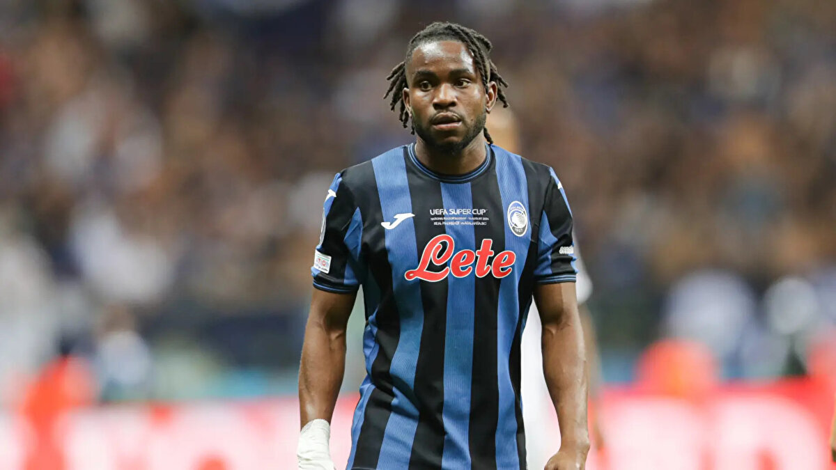 Hücum Hattına "Atom Karınca"<br><br>Geçtiğimiz sezon Serie A ve Şampiyonlar Ligi'nde toplam 20 gole imza atarak Avrupa'nın devlerini peşine takan Ademola Lookman'ın olası transferi, Galatasaray'ın hücum gücüne sınıf atlatacak bir hamle olarak görülüyor.