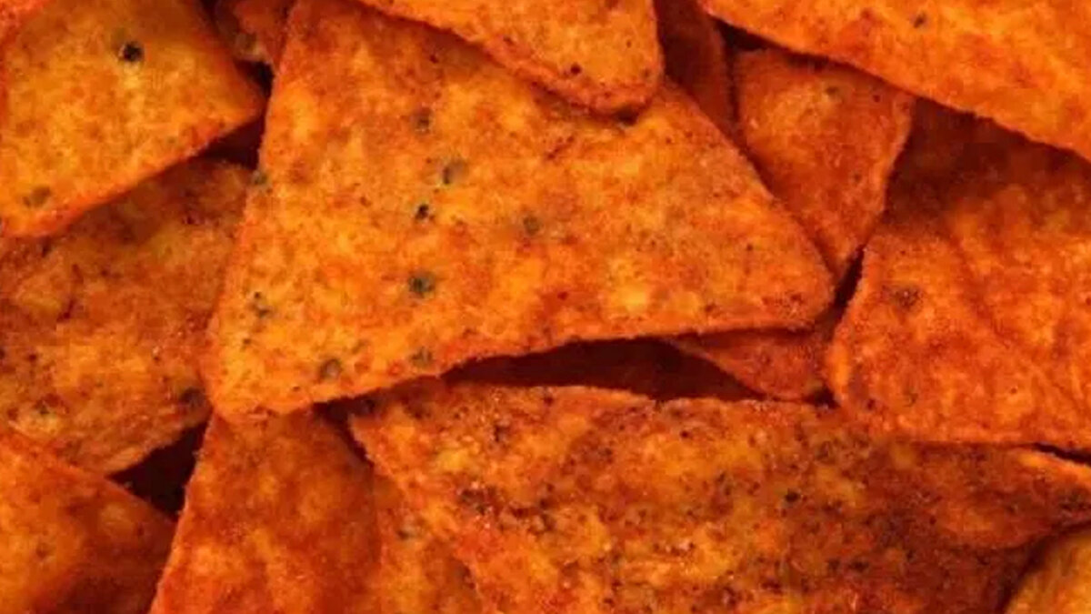 İşte Yasaklanan ve Toplatılan O Ürünler:<br><br>Calbee Hot & Spicy Chips (55g ve 105g): Son tüketim tarihi 5 Haziran 2026'ya kadar olan tüm ürünler.<br><br>Calbee Pizza Chips (55g): Son tüketim tarihi 28 Nisan 2026'ya kadar olan tüm ürünler.