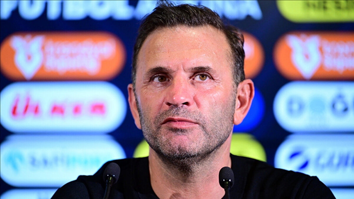 Galatasaray'ın orta saha transferine önemli bir bütçe ayıracağı, maksimum 23-24 yaşlarında da bir yedek santrforu kadrosuna katacağı vurgulandı. Aynı zamanda sarı kırmızılılar 23 yaşını geçmemiş bir kanat oyuncusu da kadrosuna katabilir.