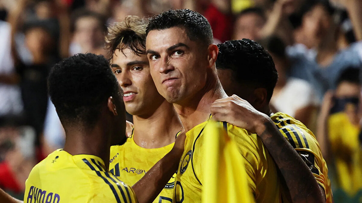 Futbolcu, sosyal medyada yaptığı açıklamada “Merak, büyüklük için bir gerekliliktir. Her gün yeni sorular sormaya devam ettiğinizde kazanırsınız.” diyerek yatırım kararının arkasındaki motivasyonu vurguladı.