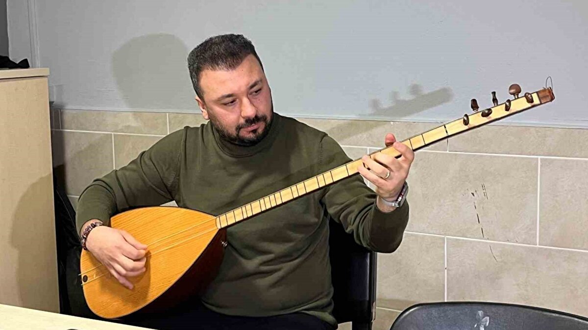 Sanatçıdan telif talebi<br><br>Eser sahibi Coşkun Direk, videoların yayılması üzerine çifte dava açtı ve uzlaşma için 300 bin lira talep etti. Hasan Başkaya, “Kendi hesabımda bin 500 beğeni aldık ama diğer hesaplarda milyonlara ulaştı. Maddi kazanç sağlamadık ve telif için izin istedik, olumlu yanıt alamadık” dedi. Başkaya, daha önce Coşkun’un videoyu tebrik ettiğini ancak kısa süre sonra davayı başlattığını ifade etti.