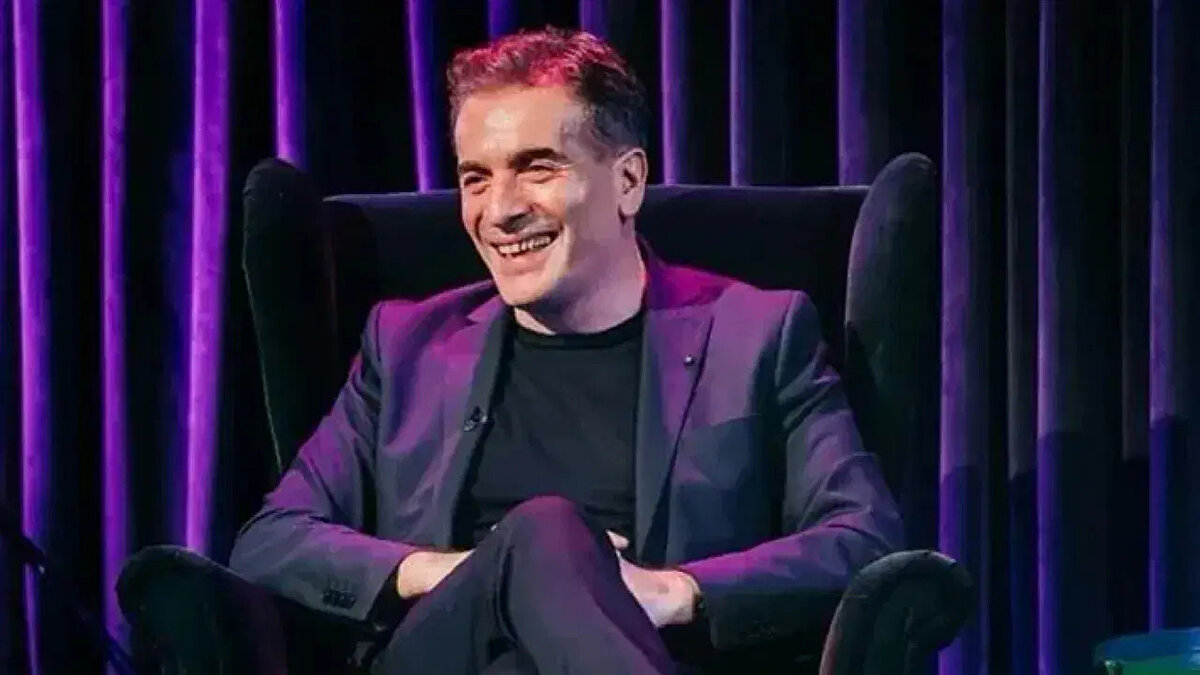 İstanbul’da geçtiğimiz hafta acilen hastaneye kaldırılan oyuncu Murat Cemcir, yapılan ilk tetkiklerde divertikül kaynaklı iç kanama geçirdiğinin anlaşılması üzerine yoğun bakıma alınmıştı. Hayati risk taşıyan bu tablonun erken fark edilmesi, tedavi sürecinin başarılı ilerlemesini sağladı.