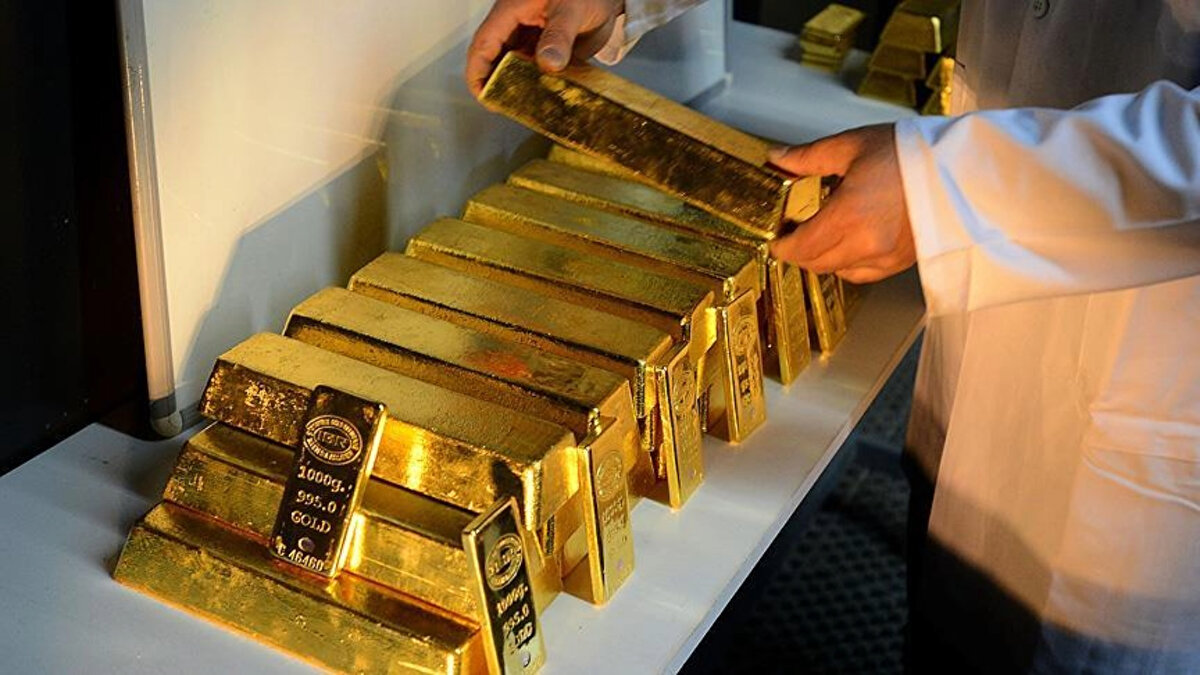 Gram altında yeni hedefler belirlendi<br><br>Dolar/TL’nin yatay seyrinin gram altını desteklediğini söyleyen Kaya, “İlk hedefimiz 6.000 TL. Ardından 6.360 TL seviyesini konuşacağız.” dedi.