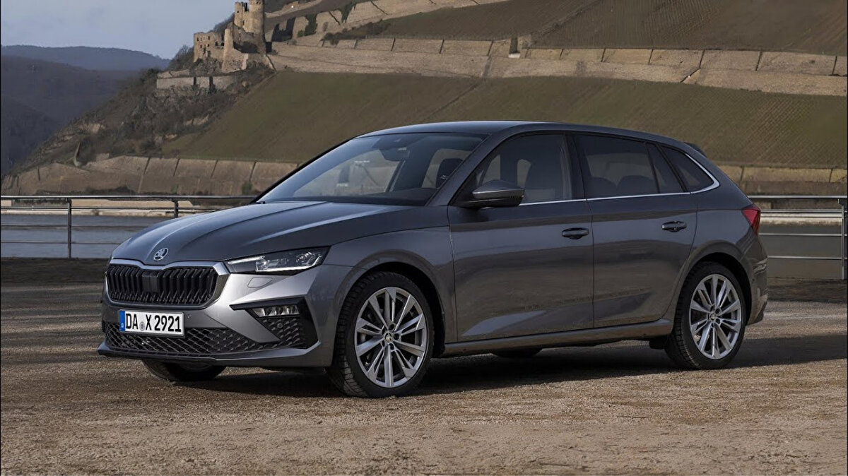 Skoda Scala fiyat listesi – Aralık 2025<br><br>1.0 TSI 115 PS Elite Otomatik — 1.757.400 TL<br><br>1.0 TSI 115 PS Premium Otomatik — 2.040.400 TL<br><br>1.5 TSI ACT 150 PS Premium Otomatik — 2.160.400 TL<br><br>1.5 TSI ACT 150 PS Monte Carlo Otomatik — 2.370.400 TL