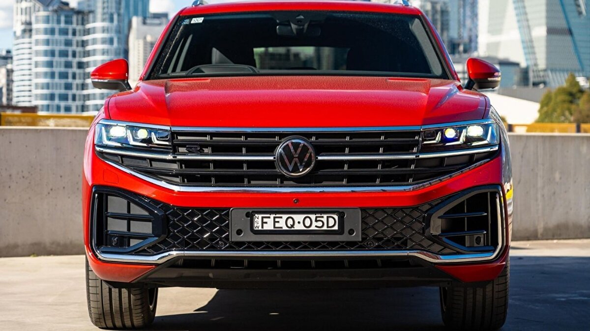 Yeni Tayron<br><br>Yeni Tayron 1.5 eTSI ACT 150 PS DSG Life — ₺3.287.000<br><br>Yeni Tayron 1.5 eTSI ACT 150 PS (7 koltuklu) DSG Life — ₺3.376.000<br><br>Yeni Tayron 1.5 eTSI ACT 150 PS DSG Elegance — ₺4.204.000<br><br>Yeni Tayron 1.5 eTSI ACT 150 PS (7 koltuklu) DSG Elegance — ₺4.298.000<br><br>Yeni Tayron 1.5 eTSI ACT 150 PS DSG R‑Line — ₺4.485.000<br><br>Yeni Tayron 1.5 eTSI ACT 150 PS (7 koltuklu) DSG R‑Line — ₺4.579.000