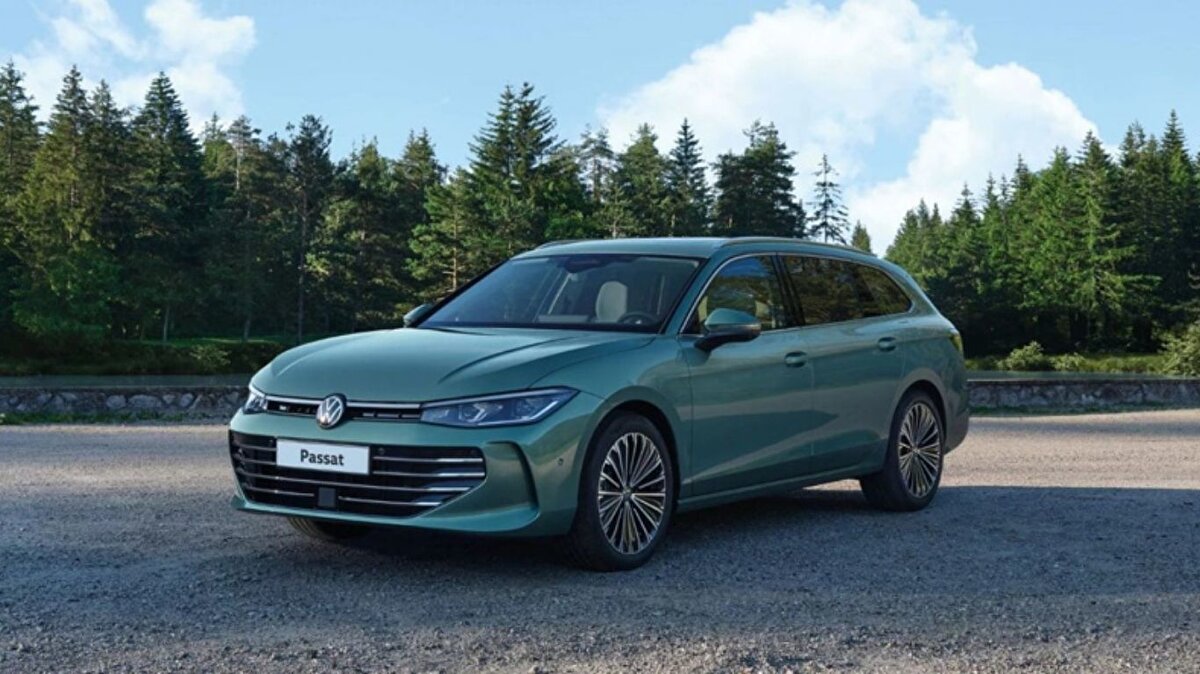 Passat<br><br>Passat 1.5 eTSI 150 PS DSG Impression — ₺3.227.000<br><br>Passat 1.5 eHybrid 204 PS DSG Impression — ₺3.462.000<br><br>Passat 1.5 eTSI 150 PS DSG Business — ₺3.664.000<br><br>Passat 1.5 eTSI 150 PS DSG Elegance — ₺4.281.000<br><br>Passat 1.5 eHybrid 204 PS DSG Elegance — ₺4.272.000<br><br>Passat 1.5 eTSI 150 PS DSG R‑Line — ₺4.400.000<br><br>Passat 1.5 eHybrid 204 PS DSG R‑Line — ₺4.413.000<br><br>Passat 1.5 eHybrid 272 PS DSG R‑Line — ₺4.649.000<br><br>Passat 2.0 TDI SCR 193 PS 4MOTION DSG Elegance — ₺6.460.000<br><br>Passat 2.0 TSI 265 PS 4MOTION DSG R‑Line — ₺6.498.000