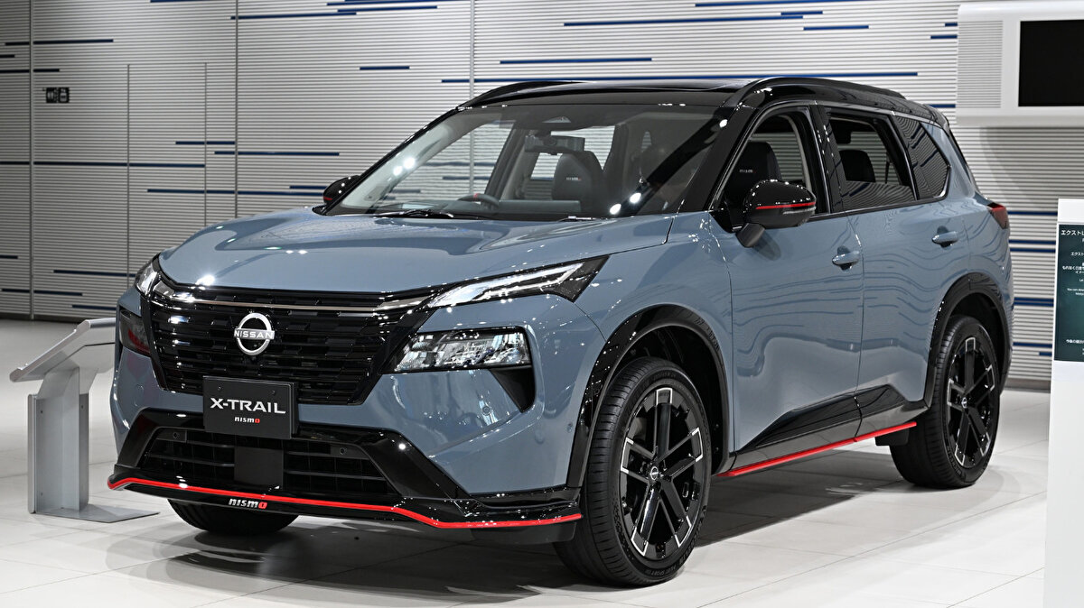 Nissan X-Trail Fiyat Listesi – Aralık 2025<br><br>Nissan X-Trail, geniş iç hacmi ve SUV performansıyla dikkat çekiyor.<br><br>1.5 VC-T Mild Hybrid 163PS Auto Platinum — 4.096.000 TL, Kampanya Fiyatı: 3.199.000 TL<br><br>1.5 VC-T Mild Hybrid 163PS Auto Platinum Premium — 4.422.900 TL, Kampanya Fiyatı: 4.055.000 TL