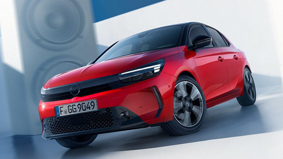 Opel Corsa Fiyatları<br><br>1.2 100 HP Benzin MT6: 1.390.000 TL<br><br>1.2 100 HP Benzin AT8 Edition: 1.648.000 TL<br><br>1.2 100 HP Benzin AT8 GS: 1.752.000 TL<br><br>Hybrid 1.2 145 (136HP) e-DCT6: 1.849.000 TL<br><br>Corsa-e 100 kW GS (Elektrikli): 1.849.000 TL