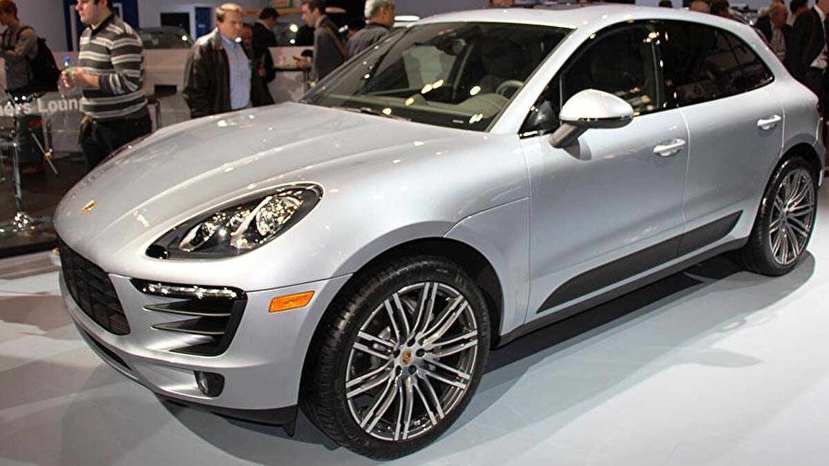 Rolf Servis Müdürü Yuliya Truşkova, yaşanan sorunun kaynağının fabrika alarm sistemine bağlı uydu modülünde gerçekleşen bir blokeden kaynaklandığını açıkladı.<br>