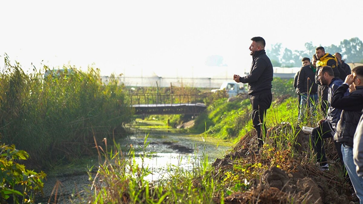 Polis soruşturması devam ediyor<br><br>Olayın ardından polis ekipleri, kazanın kesin nedenini belirlemek için soruşturma başlattı.