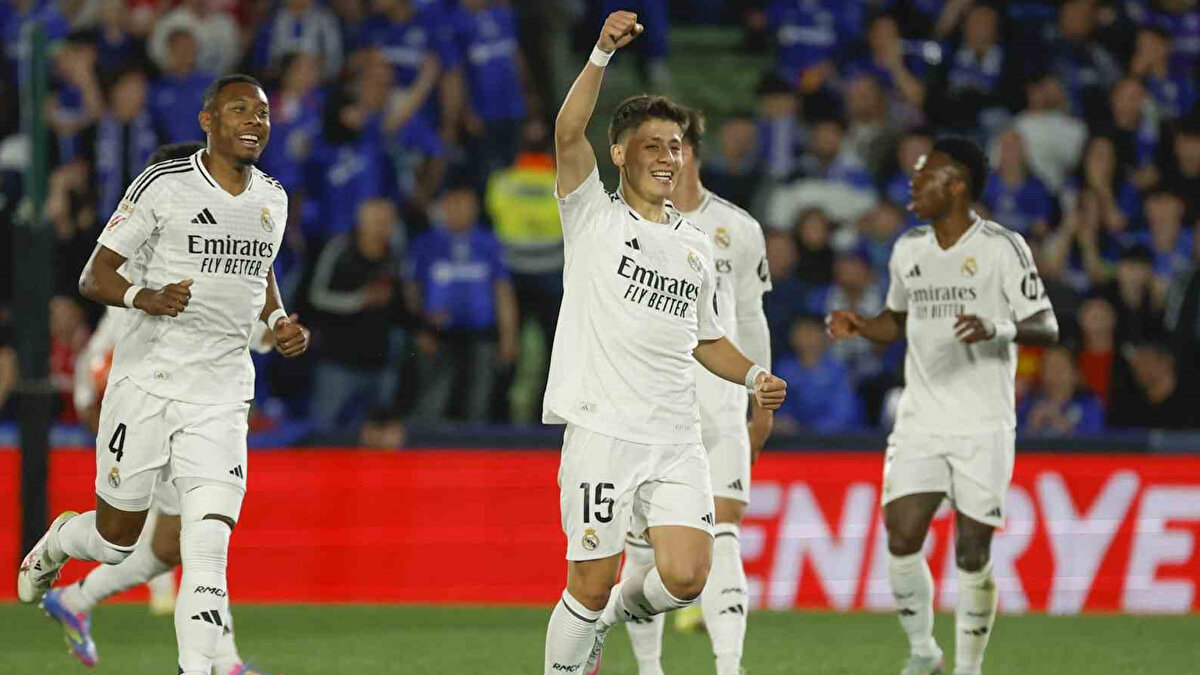 Guti'ye göre Arda, hem yaratıcı orta saha hem de hücum yönelimli bir oyuncu olarak görev alabilir, son pası atabilir, ileri çıkabilir ve gol atabilir.<br>