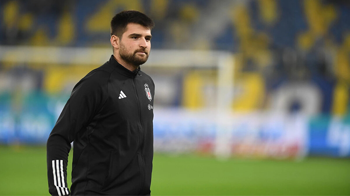 Genç kalecinin Beşiktaş’ta gösterdiği performans, onu Avrupa'nın en büyük kulüplerinin ilgisini çekmesine olanak sağladı.