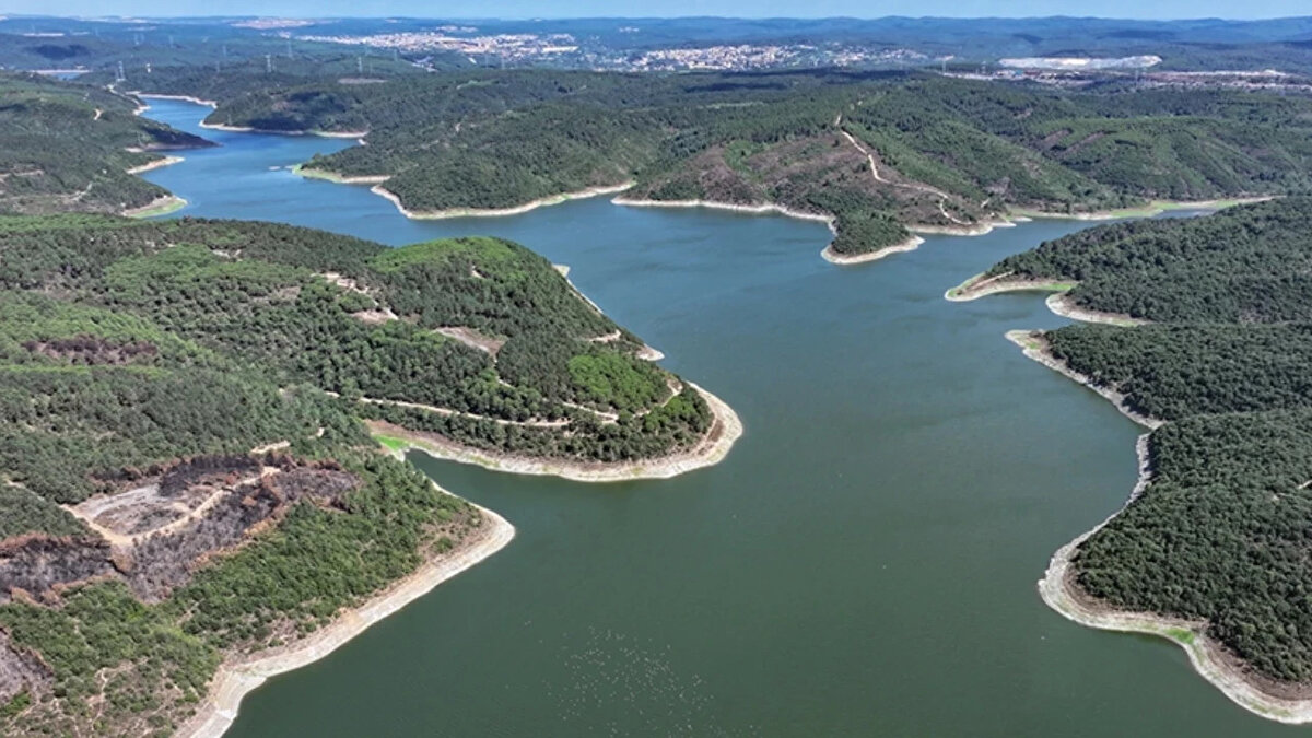 Barajlar bazında incelendiğinde ise en düşük seviyeler Kazandere ve Pabuçdere'de görülürken, en yüksek doluluk oranı %49,22 ile Elmalı Barajı'nda kaydedildi.