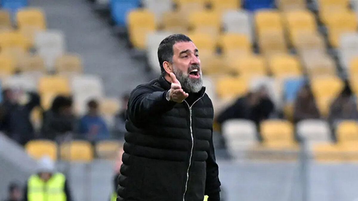 Arda Turan'ın çalıştırdığı Shakhtar Donetsk, Ukrayna Premier Ligi'nin 15. haftasında Kolos Kovalivka deplasmanına çıktı. Mücadele 0-0 berabere sonuçlandı.