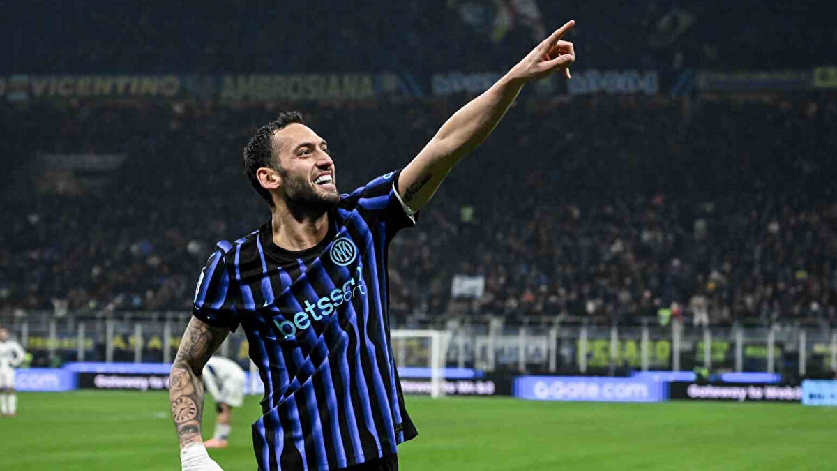 Hakan Çalhanoğlu: 61 maç 