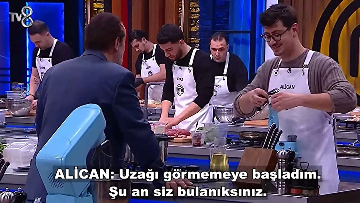 MasterChef Altın Kupa Yarışmacıları Kimler? (2025 Kadrosu)<br>İzleyicilerin merakla araştırdığı MasterChef altın kupa yarışmacıları 2025 kadrosu, geçmiş sezonlara damga vurmuş en iddialı isimlerden oluşuyor. Mehmet Yalçınkaya, Somer Sivrioğlu ve Danilo Zanna'nın jüri koltuğunda oturduğu yarışmada, bu yıl 18 efsane isim başlangıç kadrosunda yer alıyor.