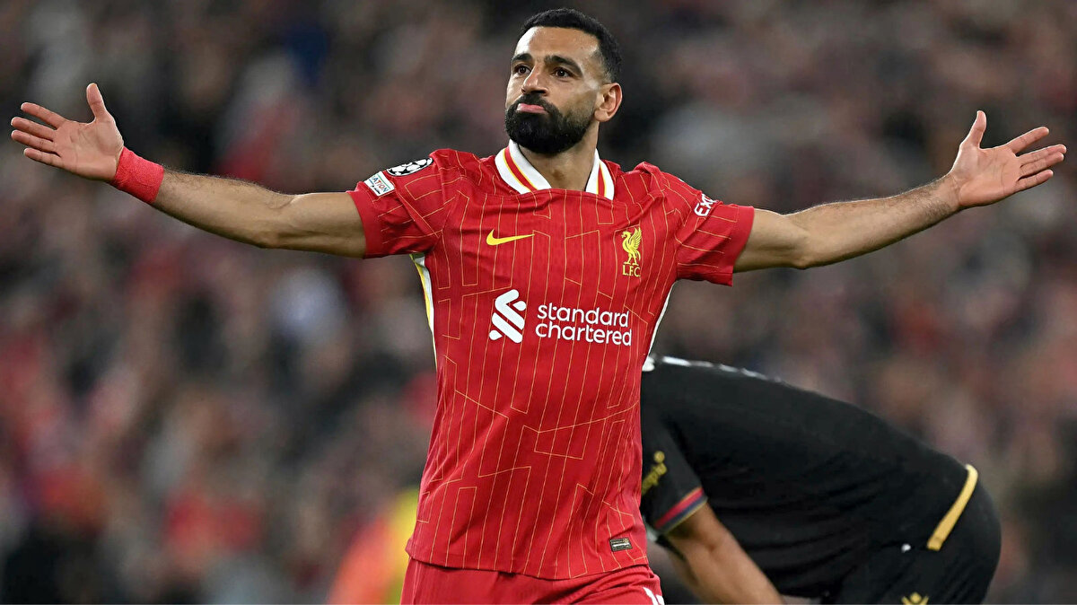 Slot ile yaşanan gerilim sonrası ilk yaptırım<br><br>Salah’ın açıklamaları sonrası gözler Inter maçı kadrosuna çevrildi. Liverpool yönetimi, tecrübeli kanat oyuncusunu UEFA maç kadrosuna almama kararı verdi. Bu adım, kulübün kriz karşısında net bir pozisyon aldığı şeklinde yorumlandı.