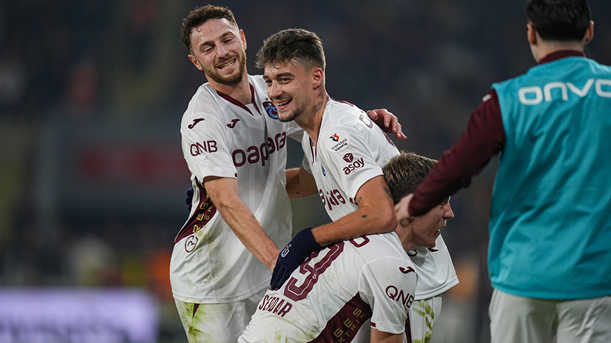 Trendyol Süper Lig’de 15. hafta maçında Trabzonspor deplasmanda Göztepe’ye konuk oldu. İç sahada yenilgi yüzü görmeyen Göztepe, dün akşam Ernest Muçi’nin 2 golüne engel olamadı ve bu sezon ilk kez iç sahada mağlup oldu.