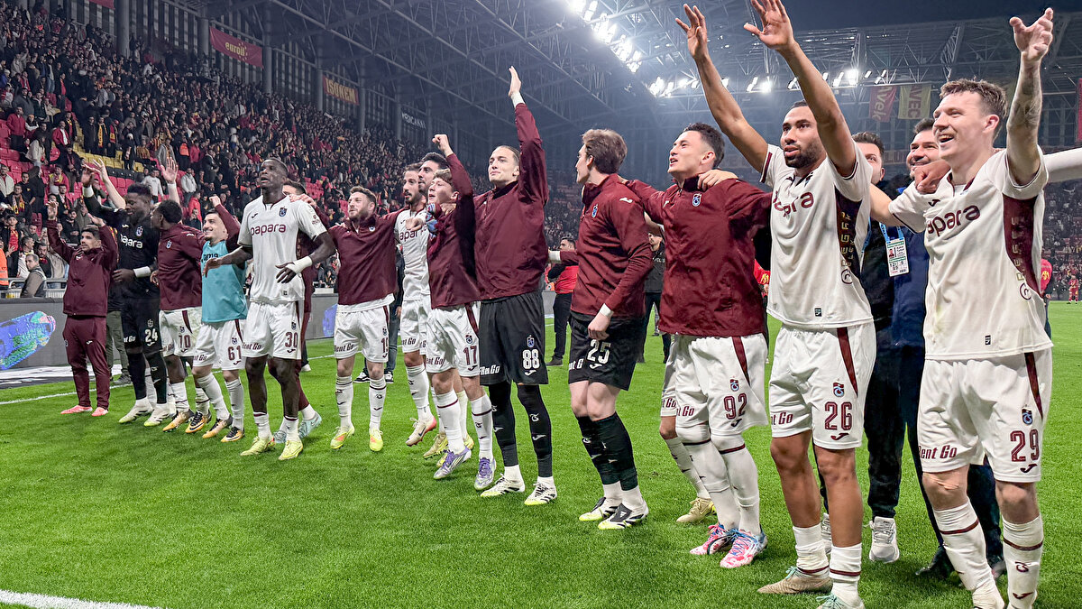 Görünen o ki sakatlıklar, eksilmeler yaşansa da mücadele gücü yüksek ve kazanma azmi üst düzeyde bir takım olgusu içerisindeler. Fatih Tekke gerçekten büyük bir iş başarmakta, alkışlıyorum.