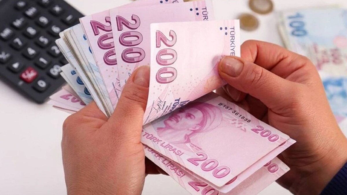 Olası rakamlar ve takvim<br><br>Çalışma yaşamında merak edilen başlıklardan biri de muhtemel rakamlar. Mevcut hesaplamalara göre farklı zam oranlarına karşılık gelen net asgari ücret seviyeleri şöyle: