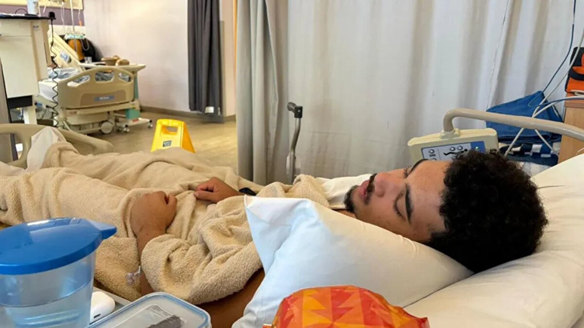 Hızlı müdahale hayat kurtardı
<br><br>Bristol Royal Infirmary’de acil plazma tedavisine alınan Kahlan, durumu stabilize edildikten sonra Gloucestershire Royal Hospital’a sevk edildi. Kahlan, AI’nin doğru teşhisi verdiğini görünce şaşkınlığını dile getirerek, “Hastane bana ‘haklısın’ dediğinde inanamadım” ifadelerini kullandı.