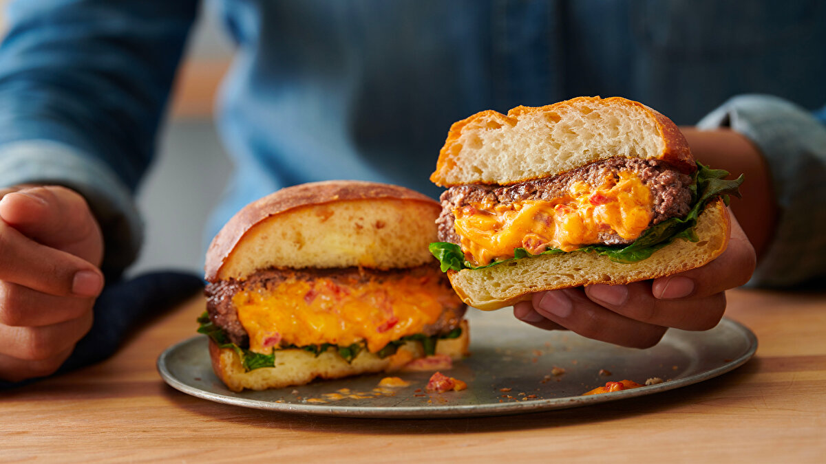 3. 🇺🇸 Juicy Lucy <br>★ 4.2