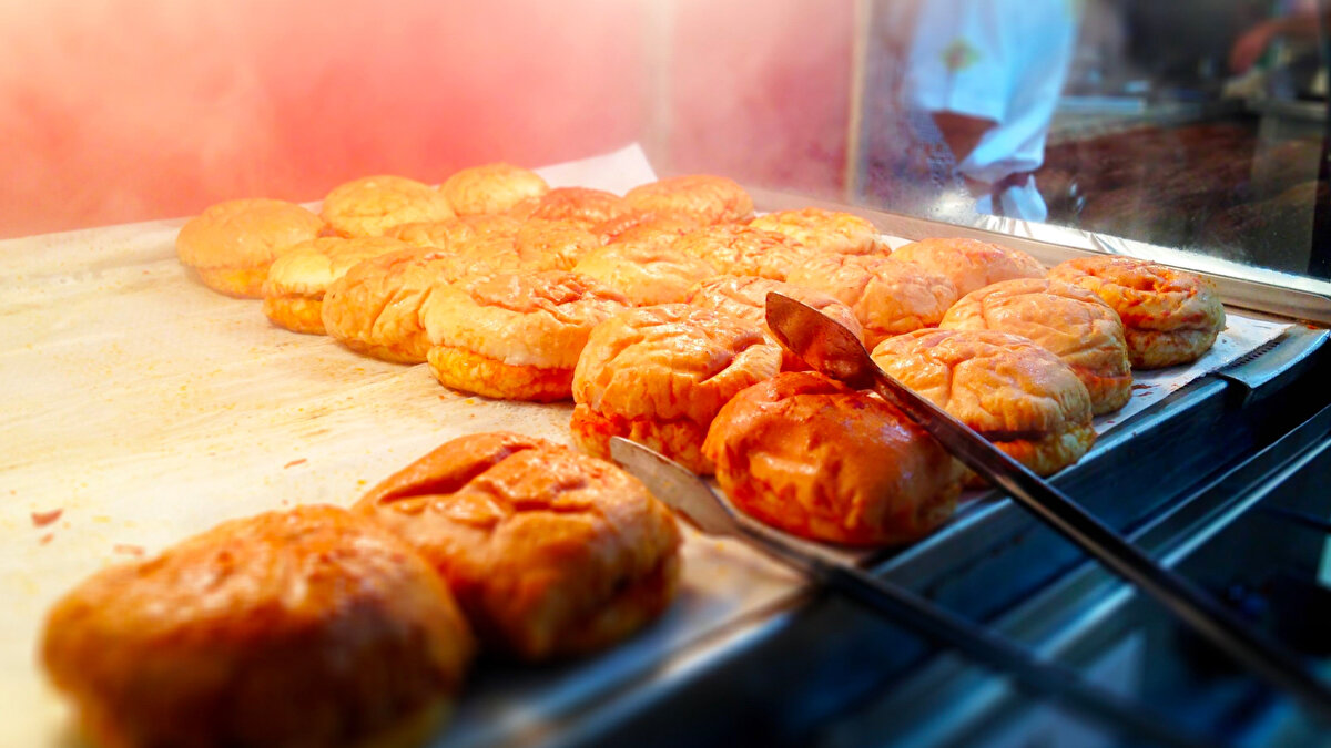 7. 🇹🇷 Islak Burger <br>★ 4.0