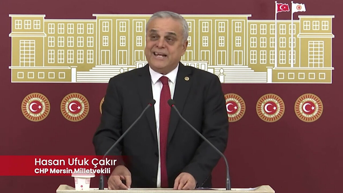 Çakır açıklamasında, “Parti içi eleştirilerim nedeniyle kesin ihraç istemiyle PM’ye sevk edildiğimi öğrendim. Süreci beklemeden kendi irademle CHP üyeliğinden istifa ediyorum. Detayları yarın yapacağım basın toplantısında paylaşacağım.” ifadelerini kullandı.