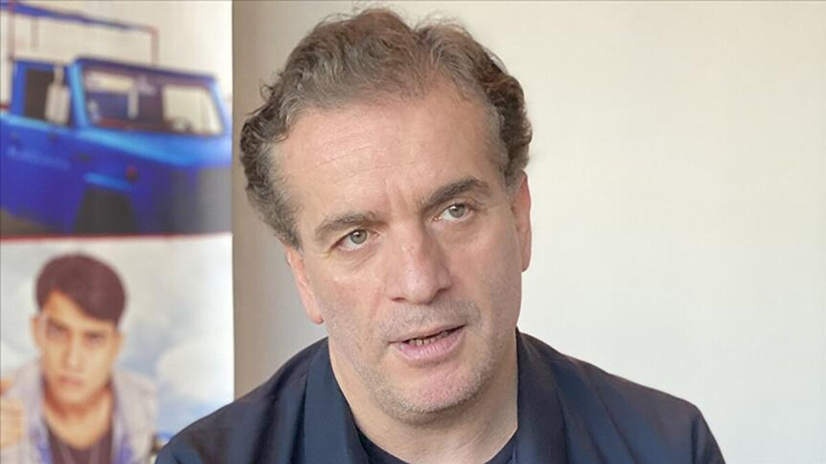 Sinema ve dizi dünyasının sevilen ismi Murat Cemcir hakkında geçtiğimiz hafta gelen haberler korkutmuştu. 28 Kasım Cuma günü evinde aniden fenalaşan 49 yaşındaki oyuncu, vakit kaybetmeden Maslak’taki özel bir hastaneye kaldırılmıştı.