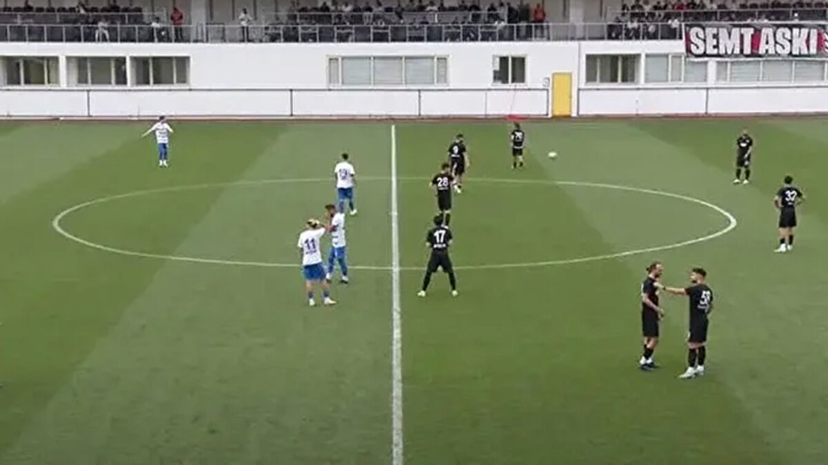 Şike gerçeği ortaya çıktı: İki başkan da anlaşma yapmış<br><br>Yazıda, TFF İkinci Lig Beyaz Grup'ta 28 Nisan 2024'te Etimesgut Belediyesi Atatürk Stadı'nda Ankaraspor-Nazilli Belediyespor futbol takımları arasında oynanan müsabakada şike yapıldığı yönünde iddialar olduğu, bu iddiaları destekleyici mahiyette bilirkişi raporu bulunduğu, Ankaraspor Başkanı Mehmet Emin Katipoğlu ile Nazilli Belediyespor Başkanı Şahin Kaya arasında maç öncesi, maç bitimi ve maç oynandıktan bir gün sonra telefon görüşmelerine ilişkin tespitler bulunduğu ifade edildi.