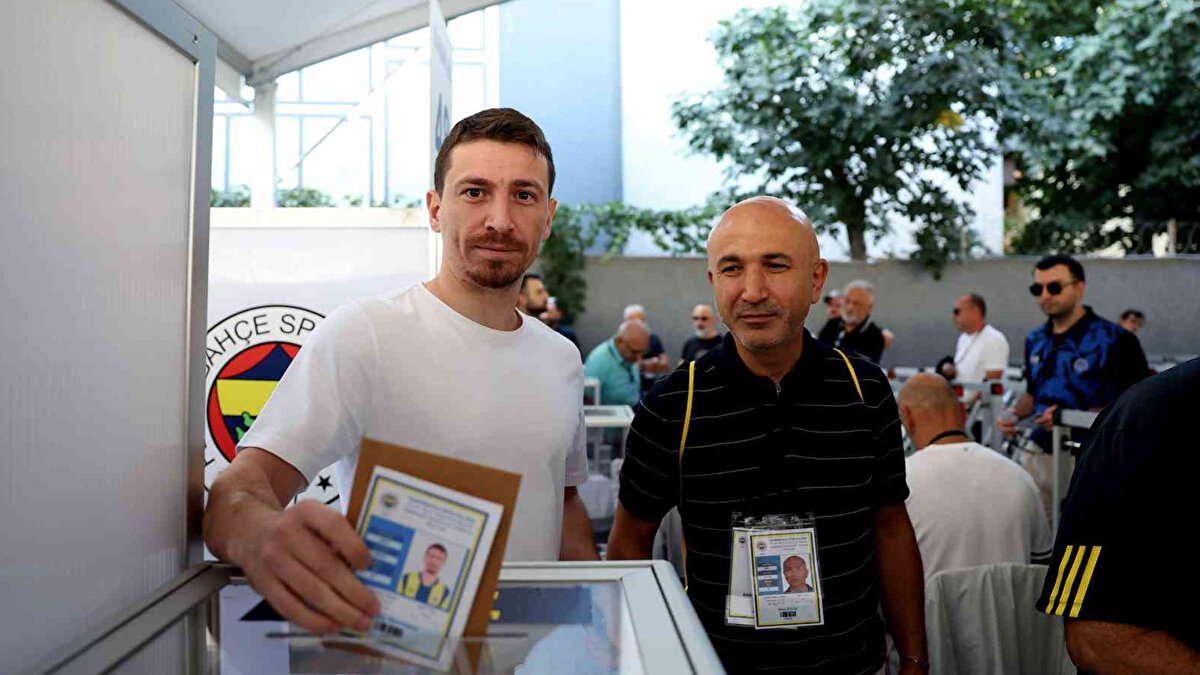 "Profesyonel kariyerimde hiçbir şekilde şike teklifi almadım. Şike anlaşması içerisinde yer almadım. Şike yapmadım. Kimse oynayacağım veya oynadığım müsabakalar ile ilgili telkinde, yönlendirmede bulunmadı. Profesyonel olarak sözleşmeli olduğum futbol takımlarının müsabakalarına hiçbir şekilde yasal veya yasadışı bir şekilde kupon yapmadım.”