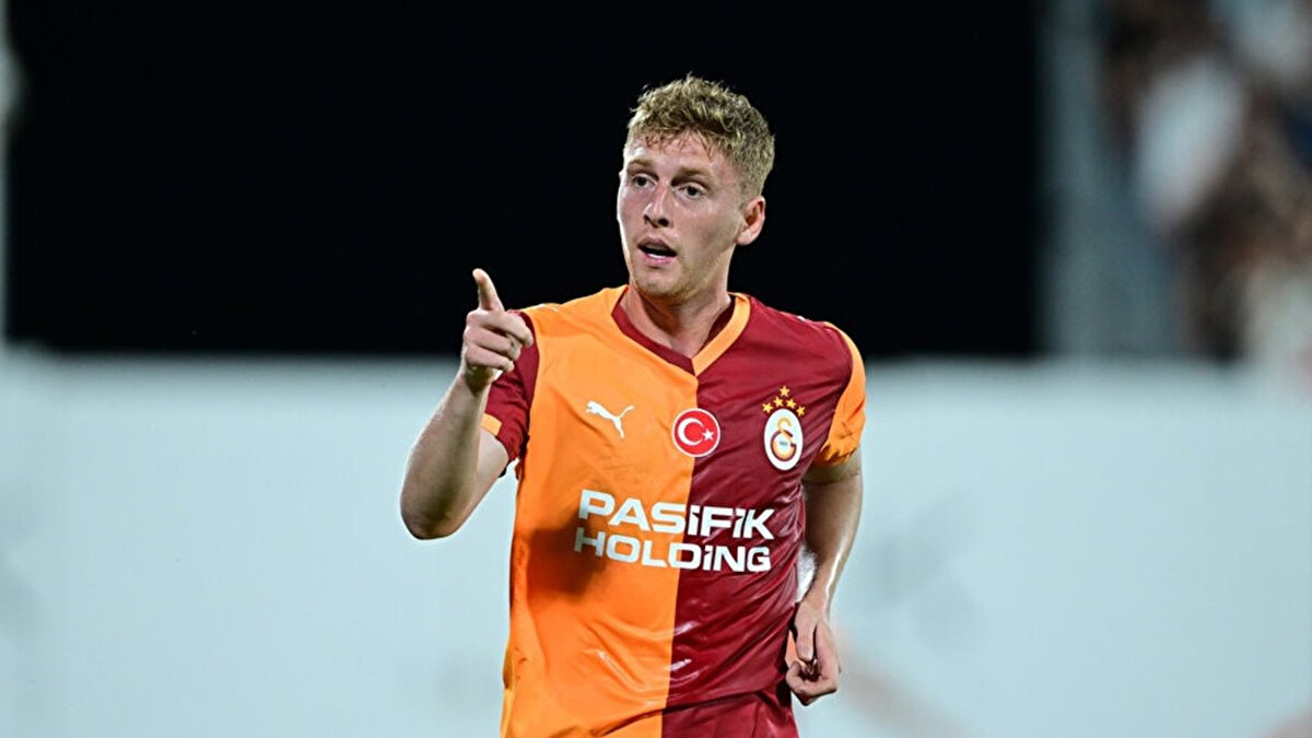 “Mesaj içeriklerinde de gözüktüğü üzere birçok kuponda arkadaşlarımdan takım sormaktaydım, şike yapacak olsam böyle yazışmaların olması mümkün olmazdı. Söz konusu kuponları yapmamdan dolayı TFF tarafından idari ceza verildi. Ancak bu cezanın içeriği kupon yapmamdan kaynaklı olup, şike iddiası ile ilgili herhangi bir husus da yoktur. Üzerime atılı suçlamayı kabul etmiyorum’’ şeklinde konuştu.<br>