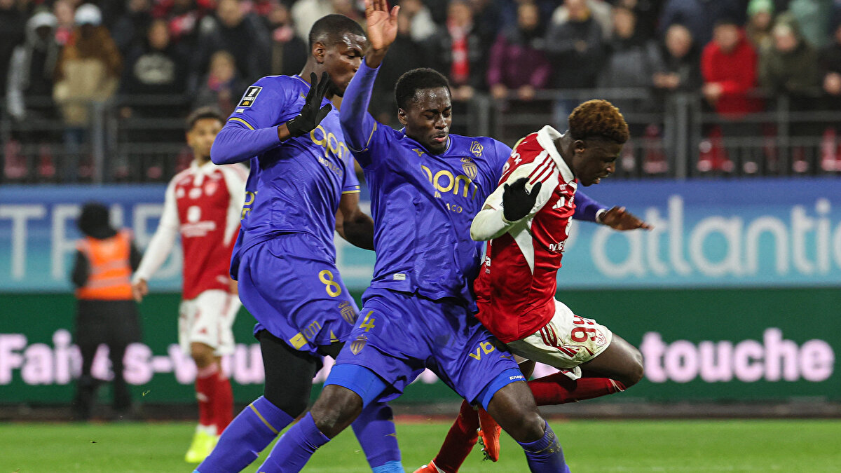 Monaco – Galatasaray maçı saat kaçta?<br>Monaco – Galatasaray maçı bu akşam saat 23:00’da başlayacak ve TRT 1 ekranlarından naklen yayınlanacak.