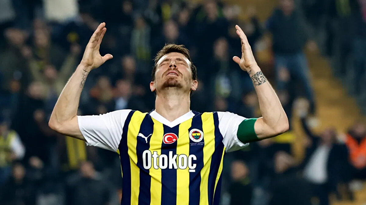 MÜSABAKA SONUÇLARINI ETKİLEMEYE YÖNELİK EYLEM SÖYLEMİ<br><br>Hakimlik kararında, şüpheli Dikmen'in, Yandaş'tan para transferi almaya başladığı Aralık 2021 ve sonrasında yasal bahis siteleri üzerinden Fenerbahçe Spor Kulübü'nün futbol maçları da dahil olmak üzere çok sayıda bahis kuponunun bulunduğu belirtildi.