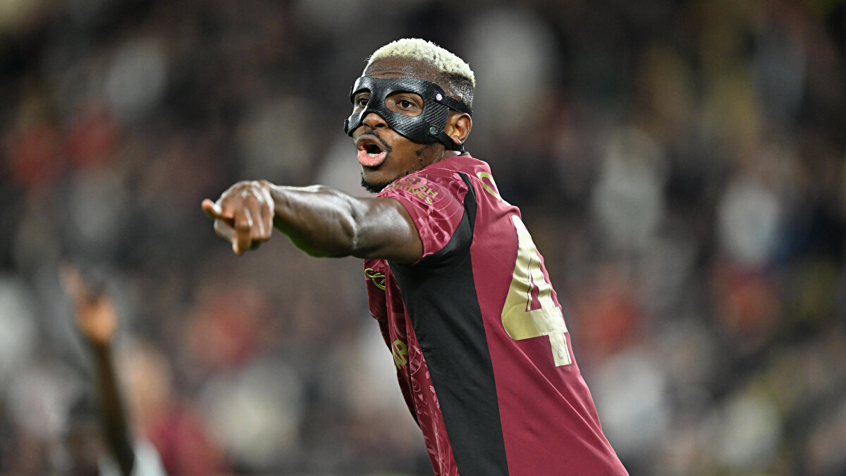 OSIMHEN, JAKOBS VE LEMINA KRİTİK MAÇLARI KAÇIRACAK<br><br>Galatasaray'ın önemli yıldızları olan Osimhen Nijerya Milli Takımı'nda, Jabobs Senegal Milli Takımı'nda ve Lemina ise Gabon Milli Takımı'nda görev yapacak.