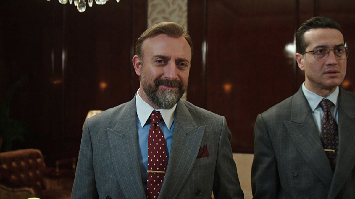 Kral Kaybederse Dizisi Beğenildi mi?<br><br>Evet, dizi özellikle final bölümüyle büyük beğeni topladı. Reytinglerdeki bu ani yükseliş ve AB grubunda 11.52 gibi yüksek bir orana ulaşarak 4. sıraya yerleşmesi, finalin izleyici tarafından tam not aldığını ve dizinin beğenildiğini kanıtlıyor.