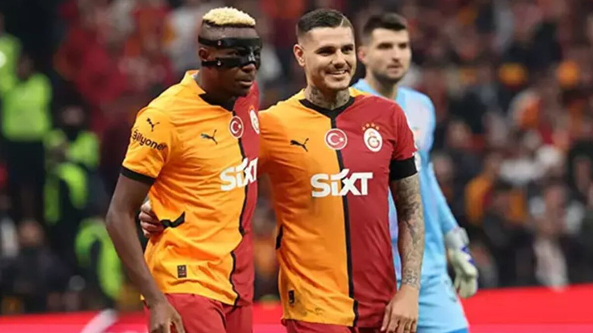 Osimhen gidiyor, Icardi formsuz<br><br>Transfer kararının arkasında iki kritik neden yatıyor. Takımın gol yükünü çeken Victor Osimhen'in Afrika Kupası nedeniyle bir süre takımdan ayrı kalacak olması ve sakatlık riski teknik heyeti düşündürüyor. Ayrıca Arjantinli yıldız Mauro Icardi'nin son dönemdeki formsuzluğu da yönetimi yeni bir golcü arayışına itti.